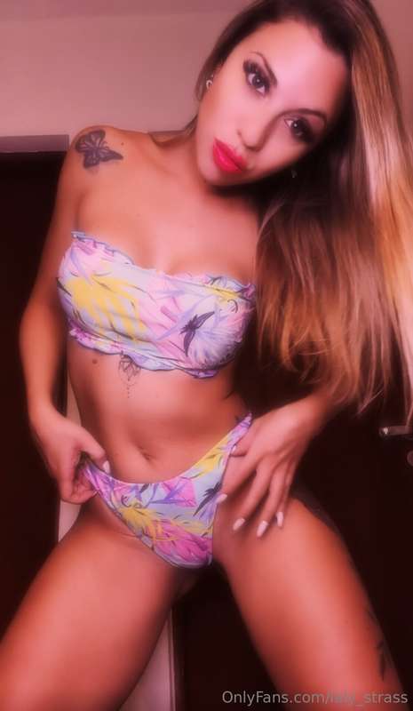 First fan to tip $30 gets a Custom Vídeo + Cus- tom Nudes (5..