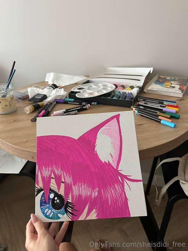 I drew a new sketch of a cat girl that I’m absolutely thrill.. 3