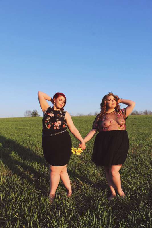 Here’s some uncensored BBW field titties ily. 🌙💖