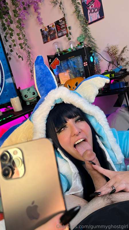 Vaporeon blowjob selfies and his POV shots too 👅💦 14