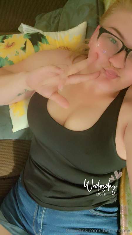 Hey babesss 💛 I spent the day yesterday with family and had ..