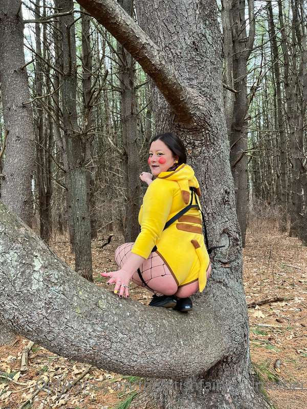 Peggachu!!! In the wild being feral!! 23