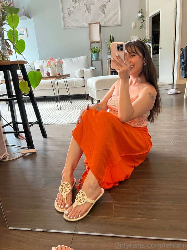 I LOVE summer gosh when I can wear what I actually want to w.. 5