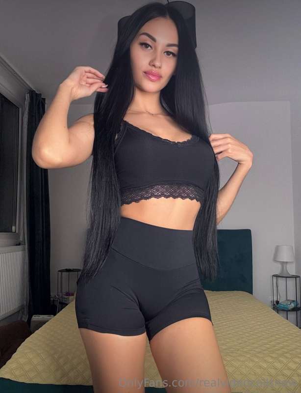Mariaurlover - Onlyfans - 03 Apr, 2024