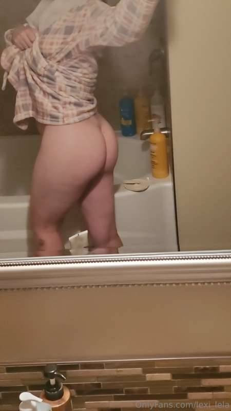 🍑 from the last few days 😏