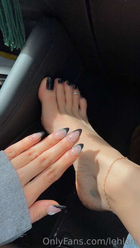 Suckable toes 🖤💦 2