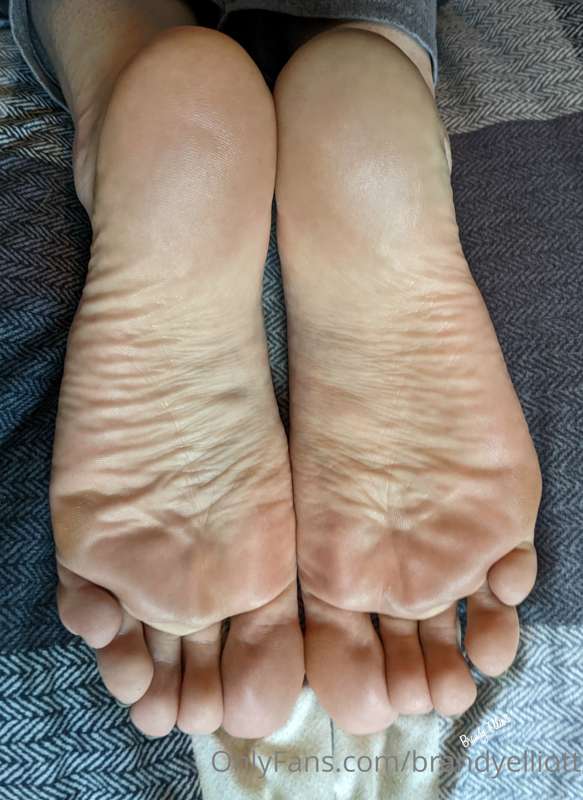 Happy Soles Sunday 😏🎯