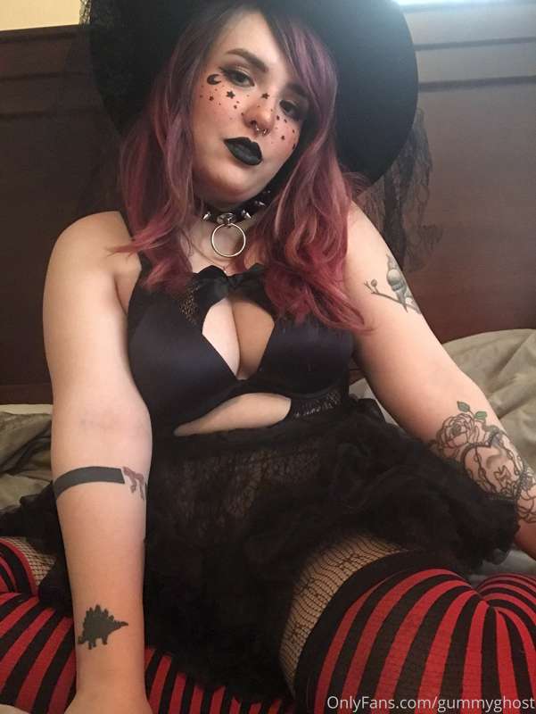 Feelin witchy 🎃 5