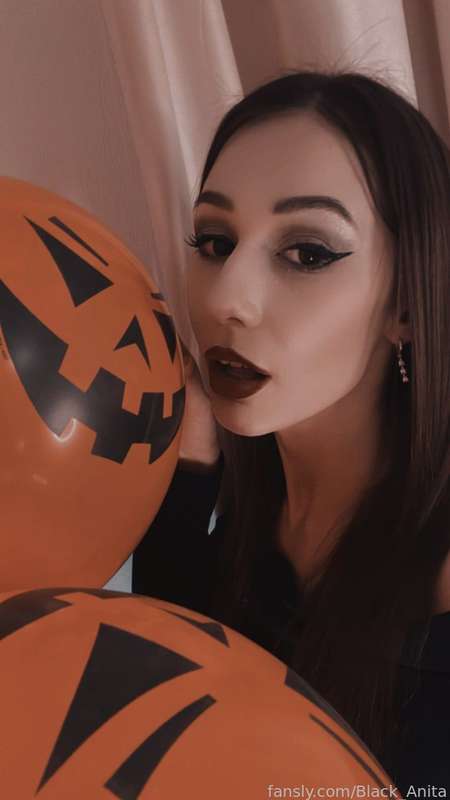 Black_Anita - Fansly - 31 Oct, 2024