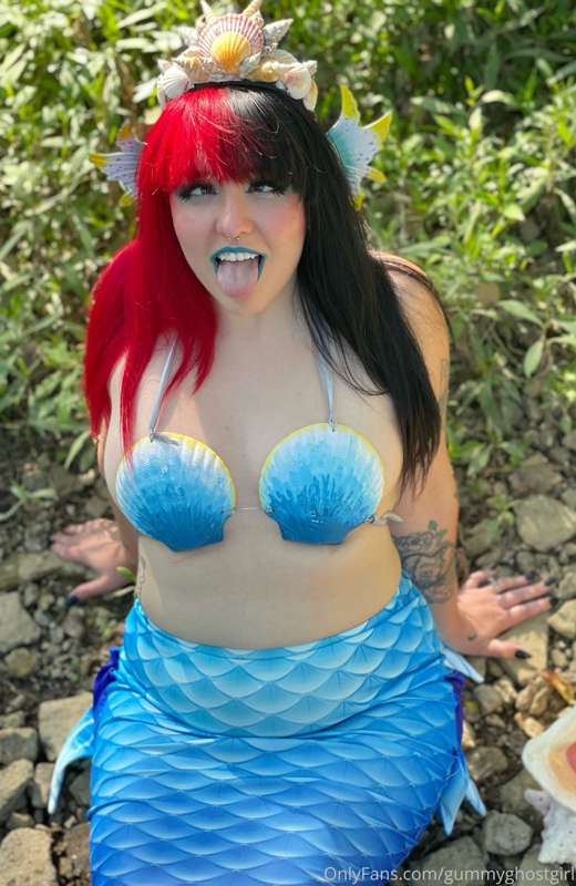 Just a mermaid looking for a sailor lover 🧜‍♀️💙 25