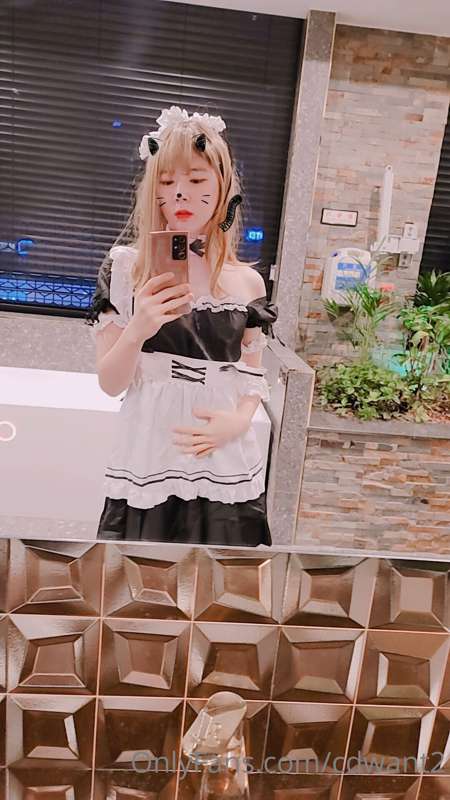 메이드복 사진 26장!!

26 photos of maid clothes!! 4