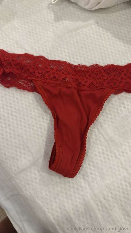 BUY MY WORN PANTIES! Yes, you read it right love... I'm offe..