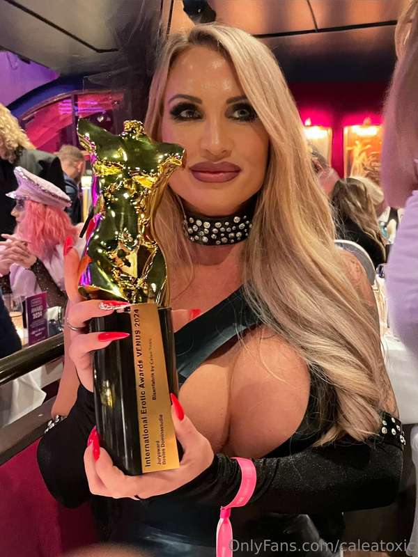 Impressions of the Award Gala evening. I am very proud to ha.. 3