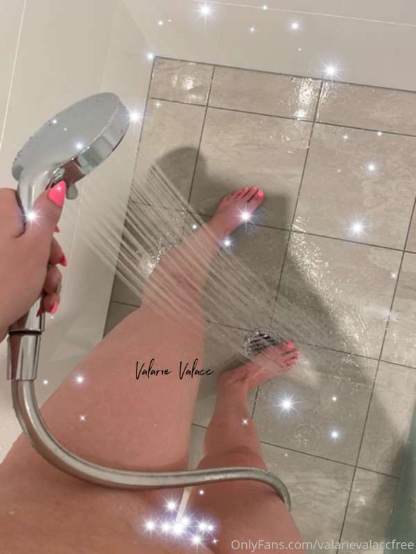 Does anyone like feet? 🦶