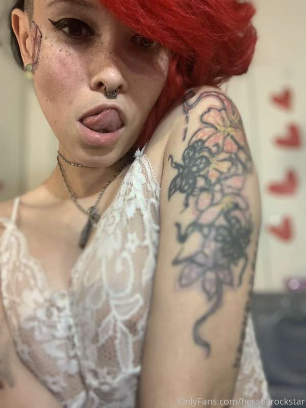 Come play with my hair please 2