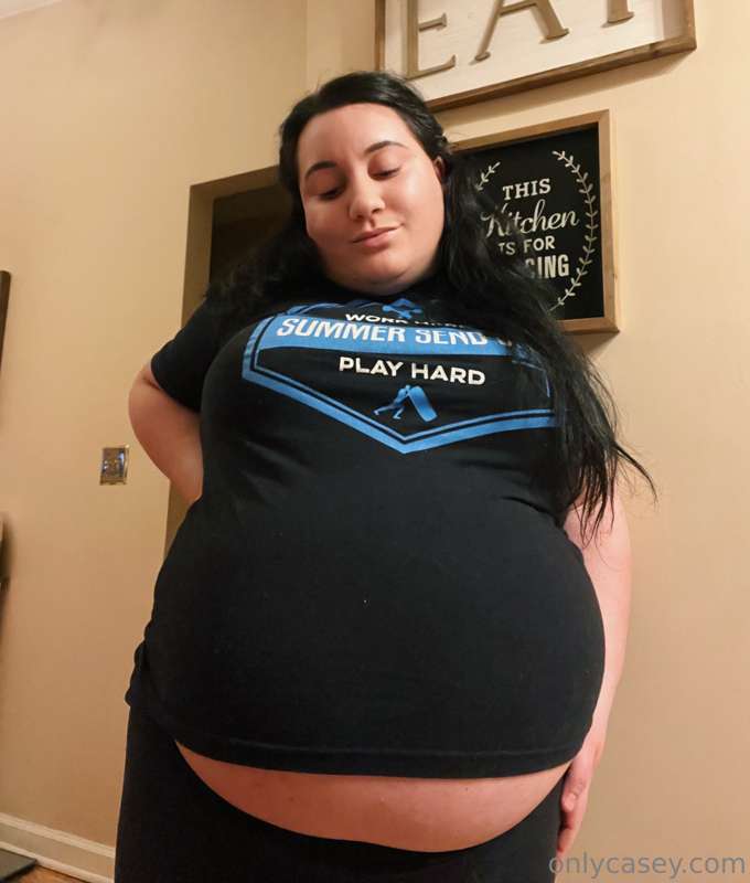 Love stuffing myself in my old CrossFit shirts 😍 my body has.. 2