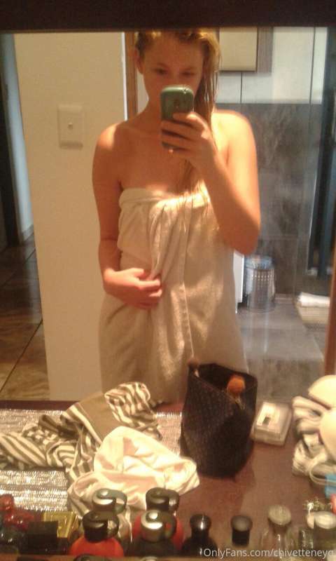 Chivetteneyq - Onlyfans - 01 Aug, 2019 2