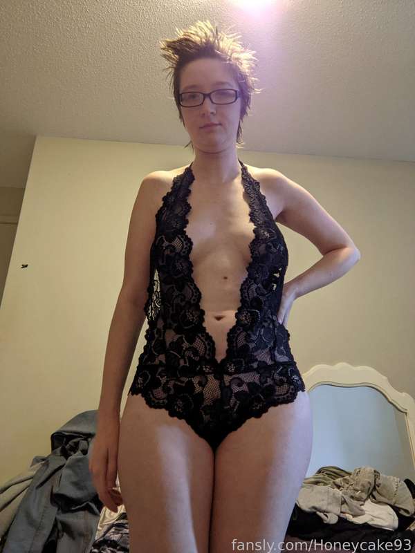 Honeycake93 - Fansly - 09 Oct, 2023 36