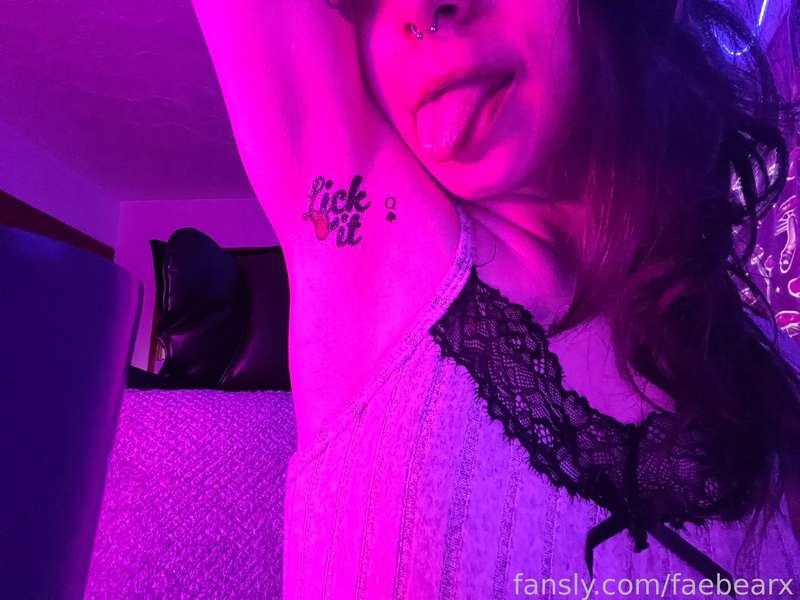 Faebearx - Fansly - 01 May, 2025 9