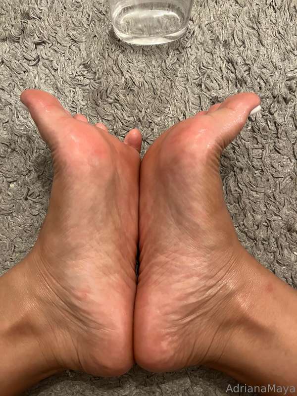 Feet lovers request 👣 8