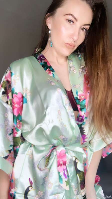 Are you a lover of silk and satin? 6