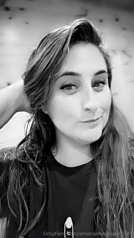 Emeraldkhaleesi1985 - Onlyfans - 29 Aug, 2024