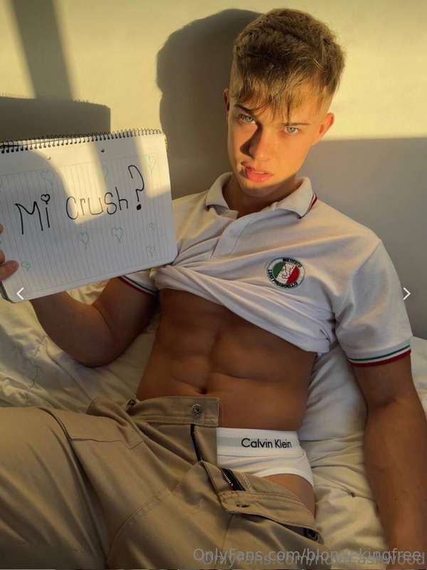 18 year old fitness model @nova.ashwood 😍 his page is just 4.. 1