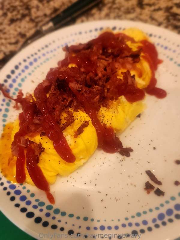 Orgasums and delicious breakfast. What more do you want from..