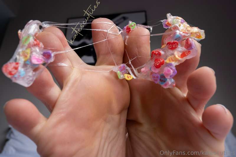Doesn’t this remind you of your cum stringing between my toe.. 10