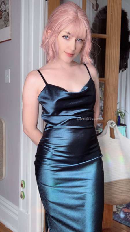 I'm considering wearing this dress on NYE :)
now I just need..