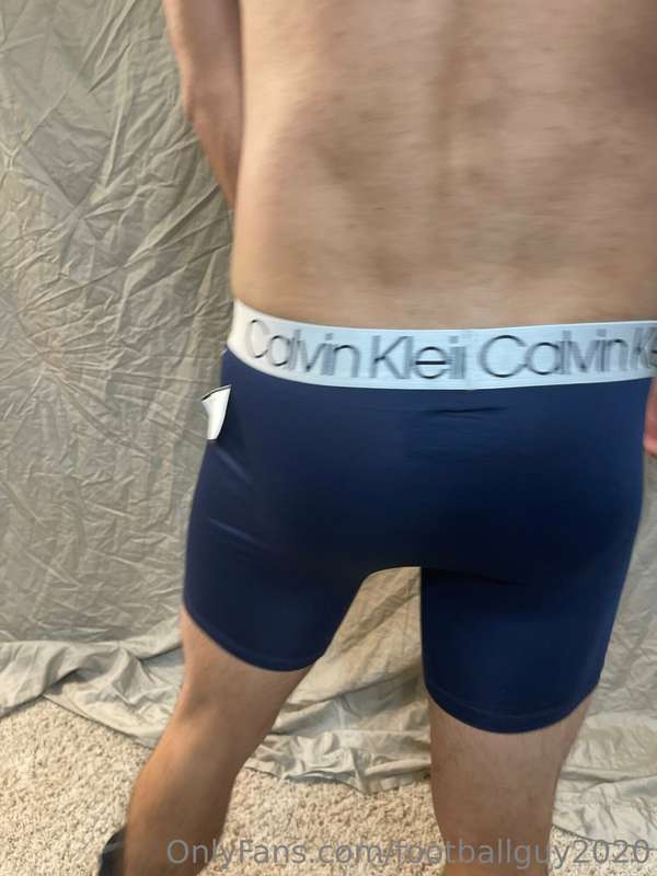 The Calvin Klein set of PVT Martinez - you'll want to see th.. 23