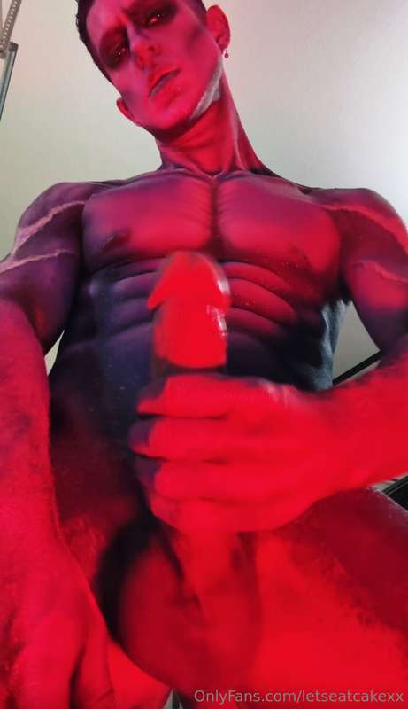 PAINT THE TOWN REDFREE VIP EXCLUSIVEI just sent all my VIP M.. 10