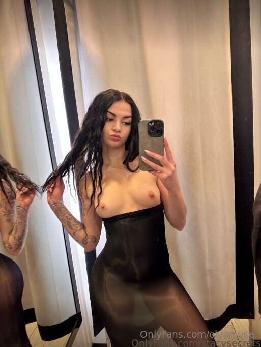 💕FREE PAGE 💕@stacysecrets 💖Tiny bbe home alone and bored now..