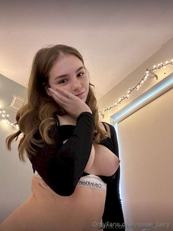 # 🔥Cutie @elizabeth_osi is waiting for you on her FREE page ..