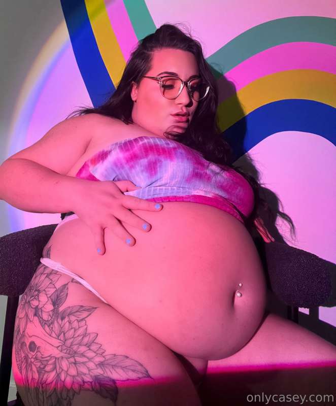 I turn into the biggest lil bimbo as soon as the chugging st.. 3