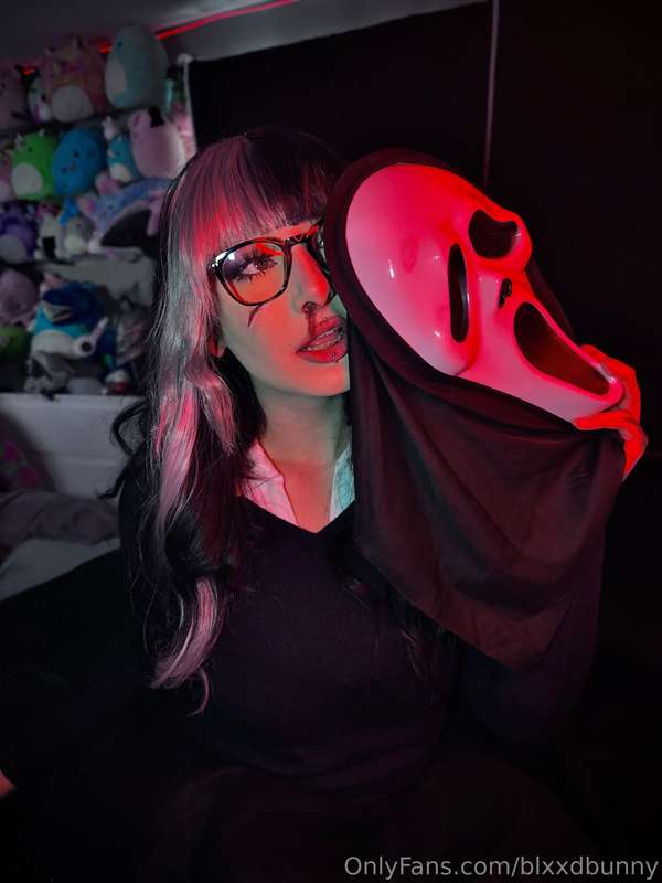 👻 1