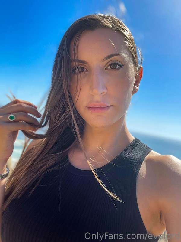 At the beach 🥰🏝 I'll be online later 😈 
Did you watch me fuc..