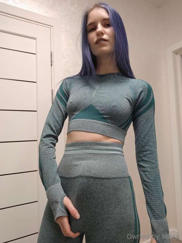 🌈CUTE KITTY @passionate_ailish 🌈 Loves cocks of all sizes😍Wh..
