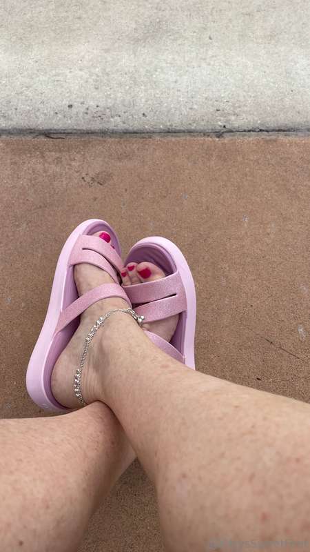 Feeling on top of the world! New shoes, sunshine, and my bes.. 4