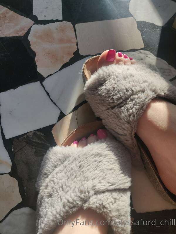 Nothing special, just thought my feet looked super cute in t.. 2