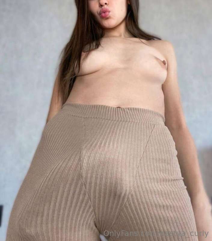 ❤️Just today❤️ @sophieecutie ready to let you cum on her jui..