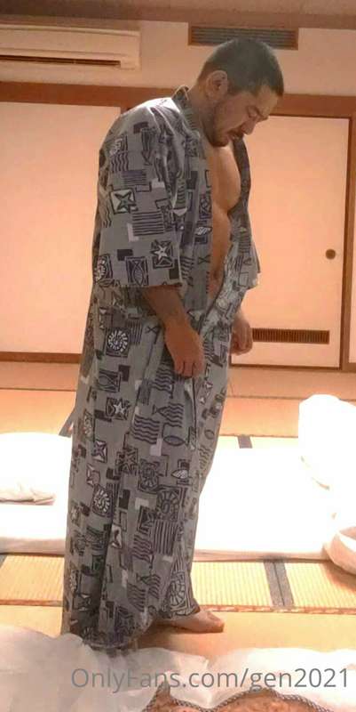 いつかの大崎上島、先輩と旅行の時。あのカメラデータが全部消えちゃった時の生き残り・・・( ;∀;)

Someday O.. 13