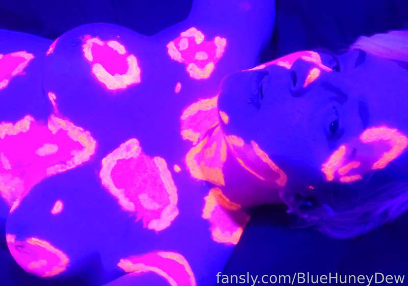 Bluehuneydew - Fansly - 25 Sep, 2022 4
