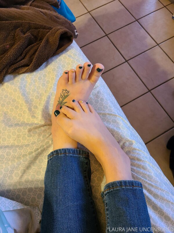 I need to get a pedi done Boo, can you help me out ? 2