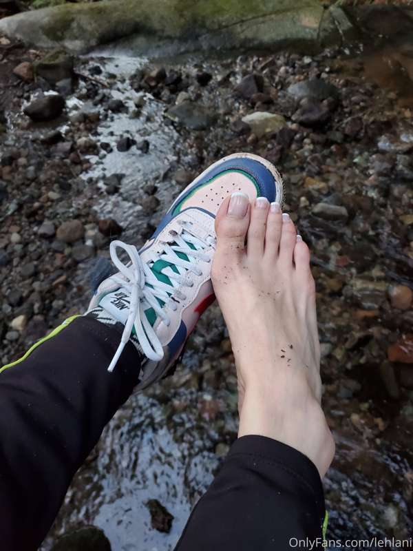 I love hiking btw 😇 11