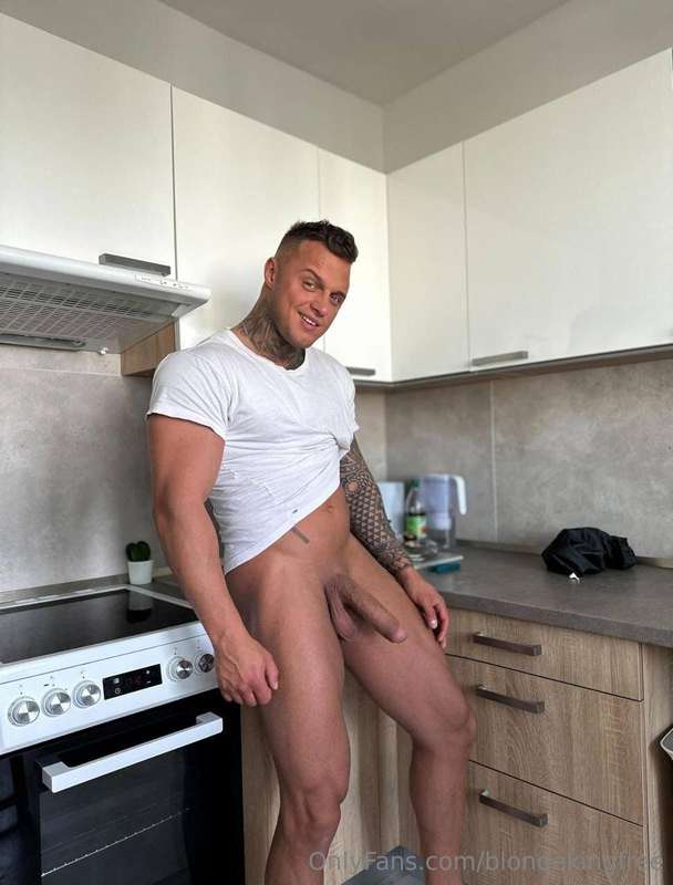 Slavic juicy $tripper is here to bring you the hottest strip.. 2