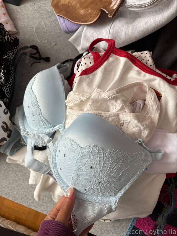 Live streaming try on haul in 4h! 