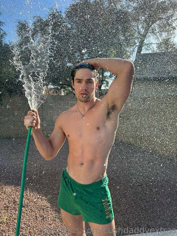 wanna get wet?😈💦
