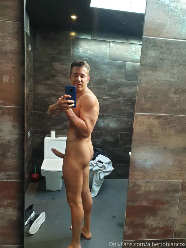 Me voy a dar una buena ducha relajante... quien se viene?? 🚿.. 1