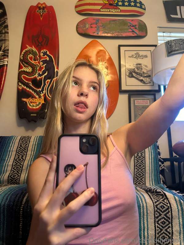 $800 worth of nasty content for $24?? this one’s stacked wit..